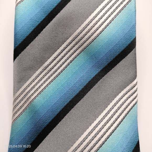 Alfani Silk Necktie Tie Striped Blue and Gray Handmade Classic Style Formal Tag - Picture 2 of 9